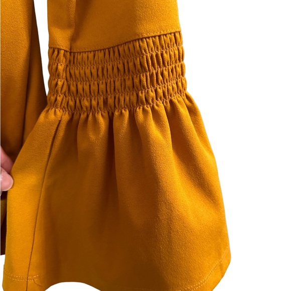 Ann Taylor M Mustard Marigold Yellow Bell Sleeve Top Blouse Classic stunning - Picture 4 of 9